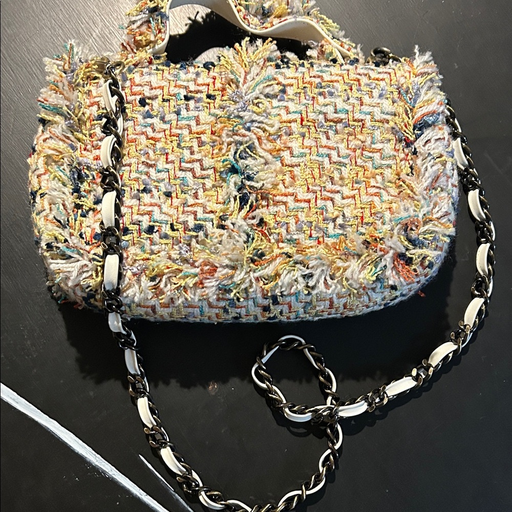 Chic Multicolor Tweed Handbag - Picture 5 of 6